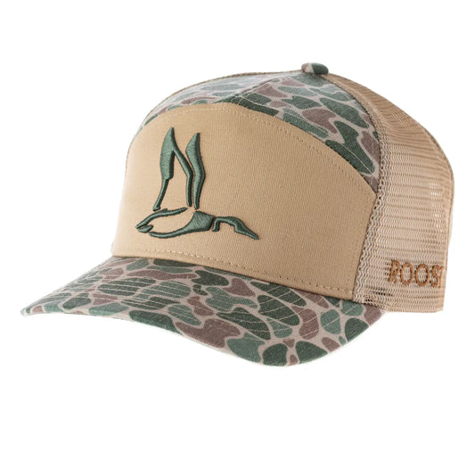 The 7 Panel 3D Puff Duck Logo Hat combines rugged outdoor style with practical features. Its camo bill and top complement a beige front panel, highlighted by a 3D puff duck in flight for distinctive detail. Designed with a structured Pro Crown and mesh back, this hat offers durability and breathability. The adjustable snap-back closure ensures a secure, comfortable fit, while the pre-curved visor helps shield your eyes from the sun. Equipped with a 3-part comfort cotton sweatband, it’s built for extended we